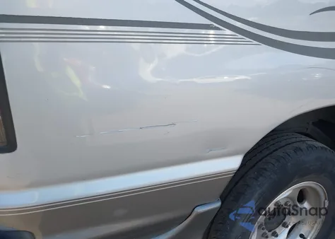 2013 Ford E-150 Commercial z USA, uszkodzony, nr VIN 1FTNE1EL3DDA50261